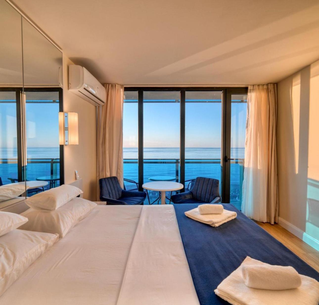 Orbi City Batumi Star Aparthotel Εξωτερικό φωτογραφία